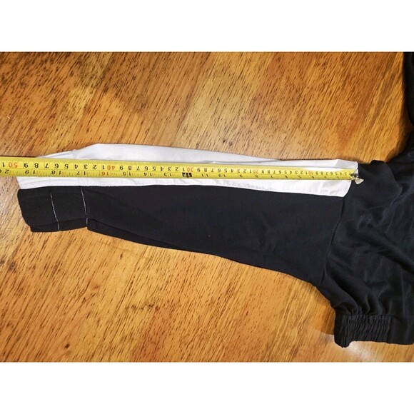 Nike Jacket Womens Medium Black White 1/2 Zip Icon Clash Cropped - Picture 6 of 10